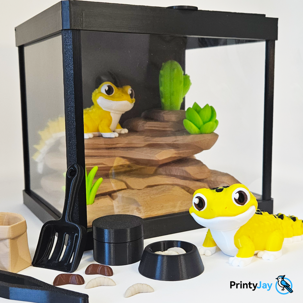 Leopard gecko terrarium 3D print with rock background, plants and feeding accessories - PrintyJay